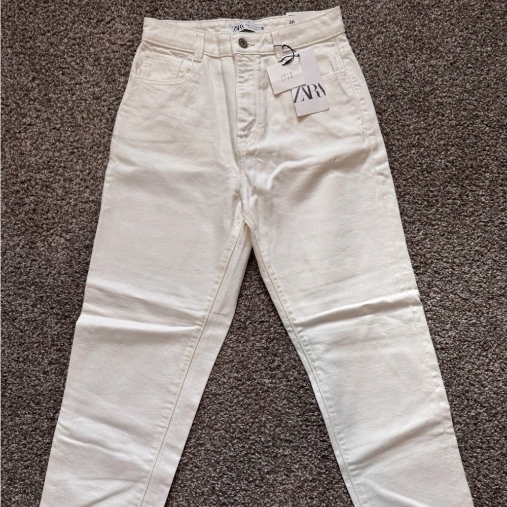 NWT Zara US 4 White High Waisted Mom Jean